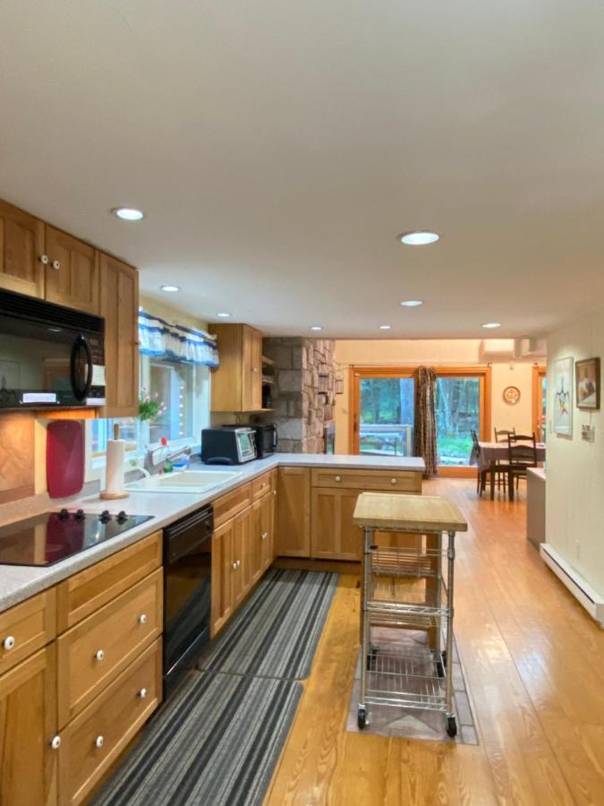 Secluded Chalet On Stream-Mins To Camelback Tannersville Exteriör bild